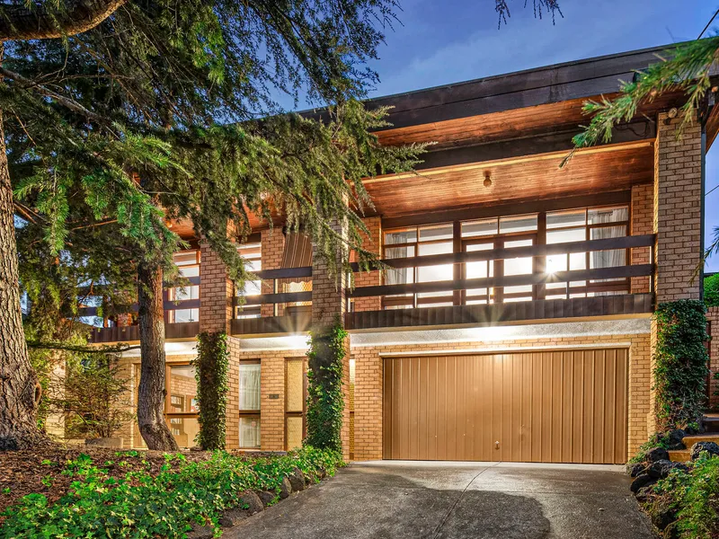 Expansive family living in the East Doncaster Secondary College zone