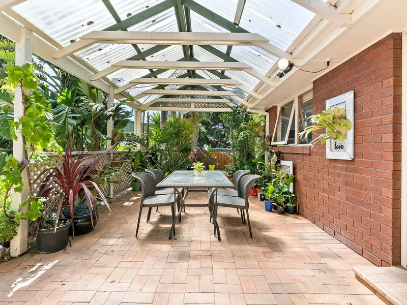 A Fabulous Family Home in a Quiet Court Location