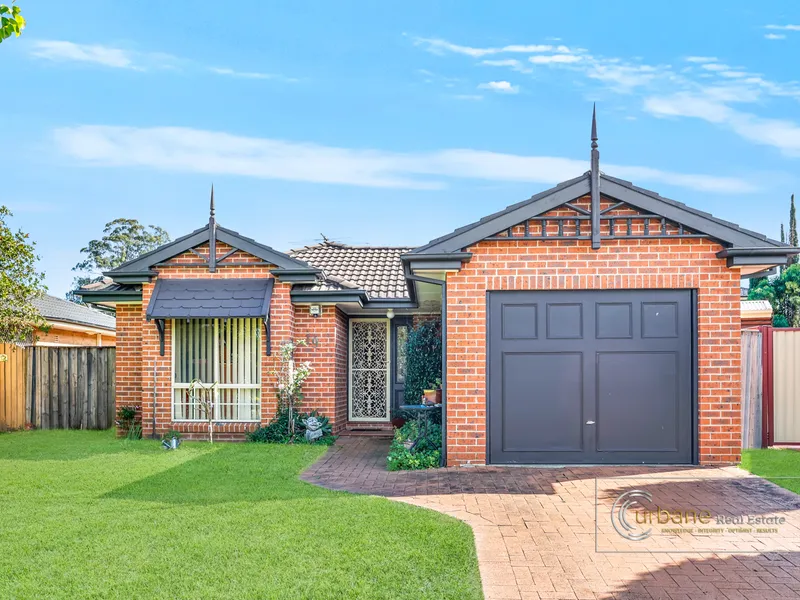 Well-maintained family home! Short walk to Schools, Parks, and childcare!