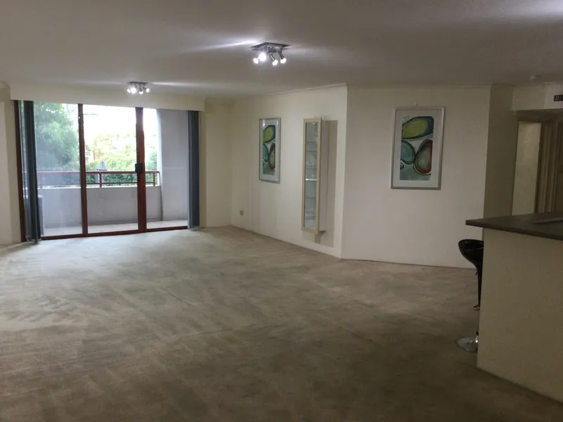 Spacious apartment with balcony