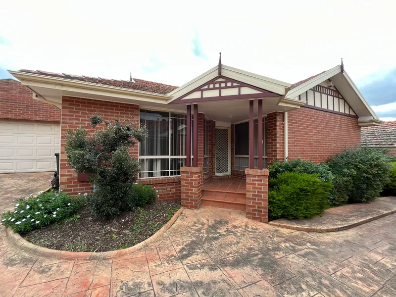 SPACIOUS VILLA UNIT IN A VILLAGE SETTING