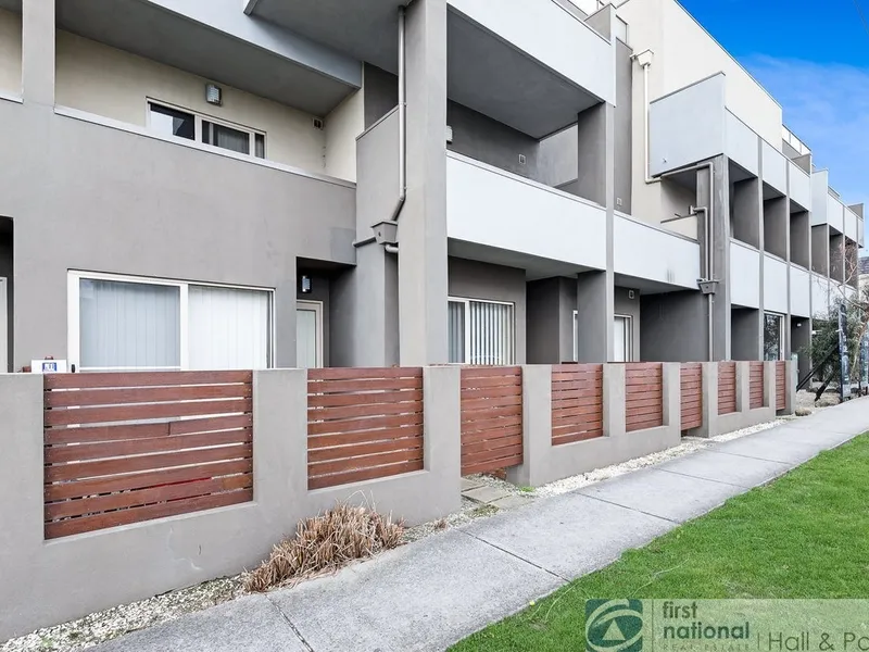 DESIRABLE CENTRAL LOCATION !