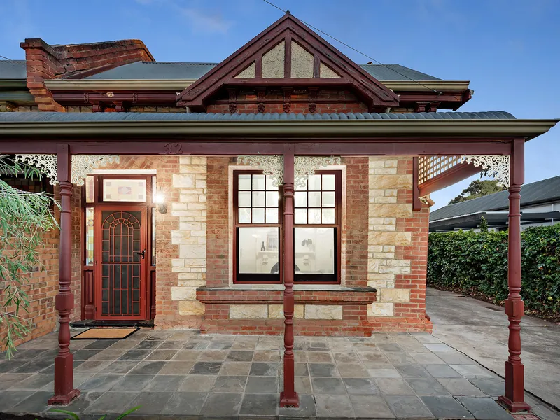 Charming Semi-Detached Cottage c.1900