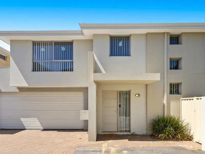 DON'T MISS OUT - MODERN AND SECURE TOWNHOUSE!