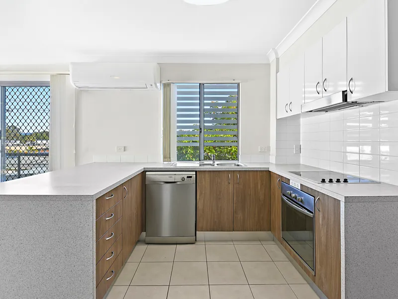 Huge 2-Bedroom, 2-Bathroom Unit with 2 Car Spaces