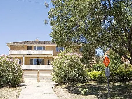 Hidden Gem - 3br Townhouse