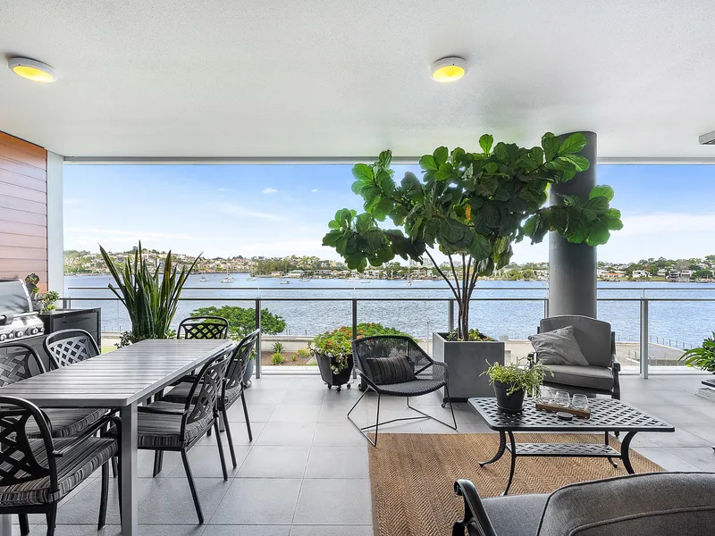 Exclusive fully furnished river front apartment