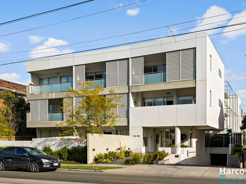 Live The Luxurious Life!