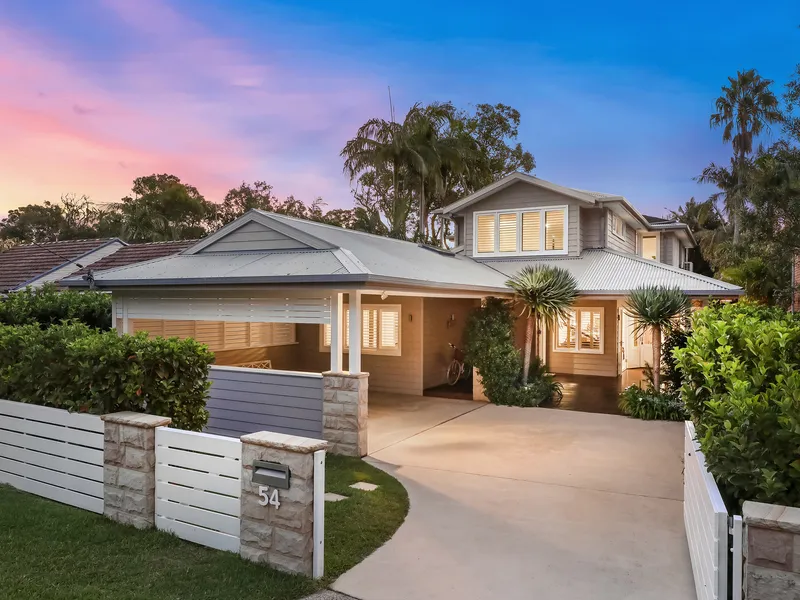 Dazzling beach house in a phenomenal setting