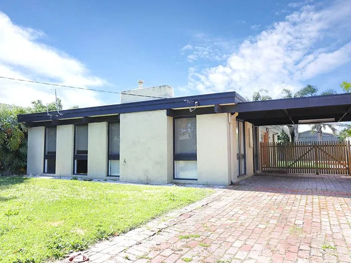 Great Family Home In The Mentone Girls Secondary Zone!