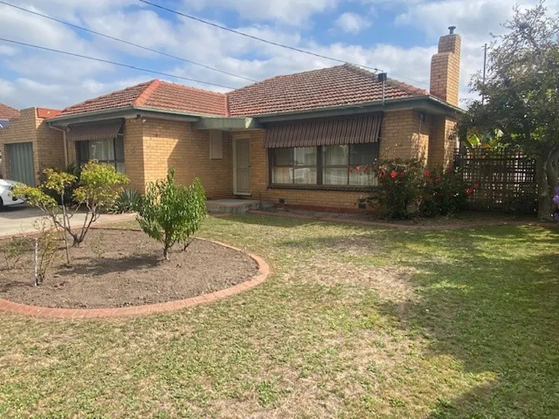 WELL KEPT FAMILY HOME IN DANDENONG