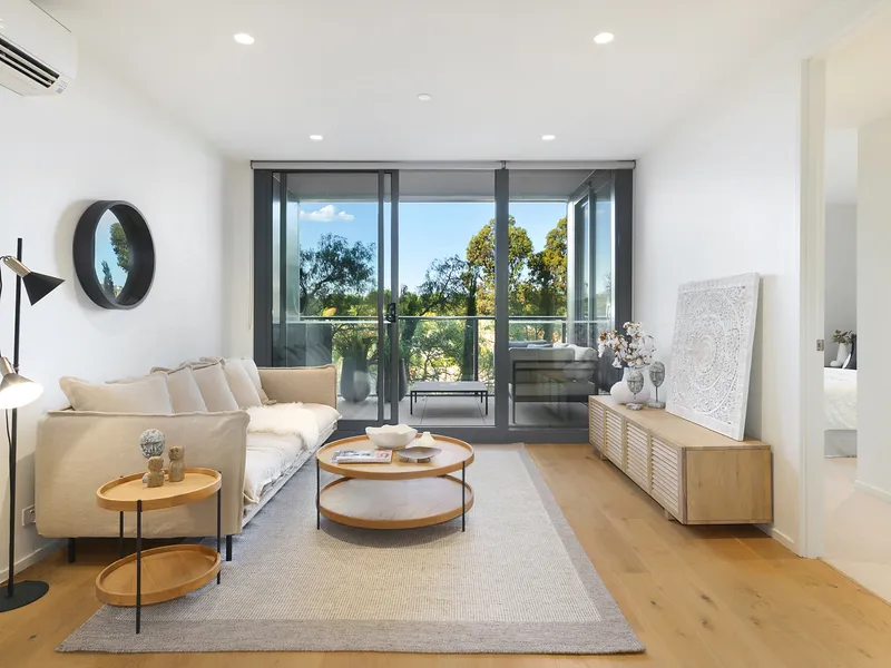Contemporary Luxury At Toorak Park 