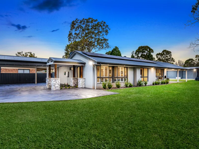 Exquisite Modern Elegance: Luxurious 3-Bedroom Home in North Richmond
