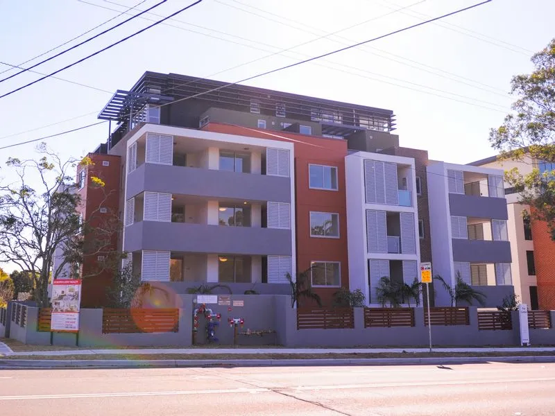 Modern Spacious 3 Bedroom Apartment in Good Location