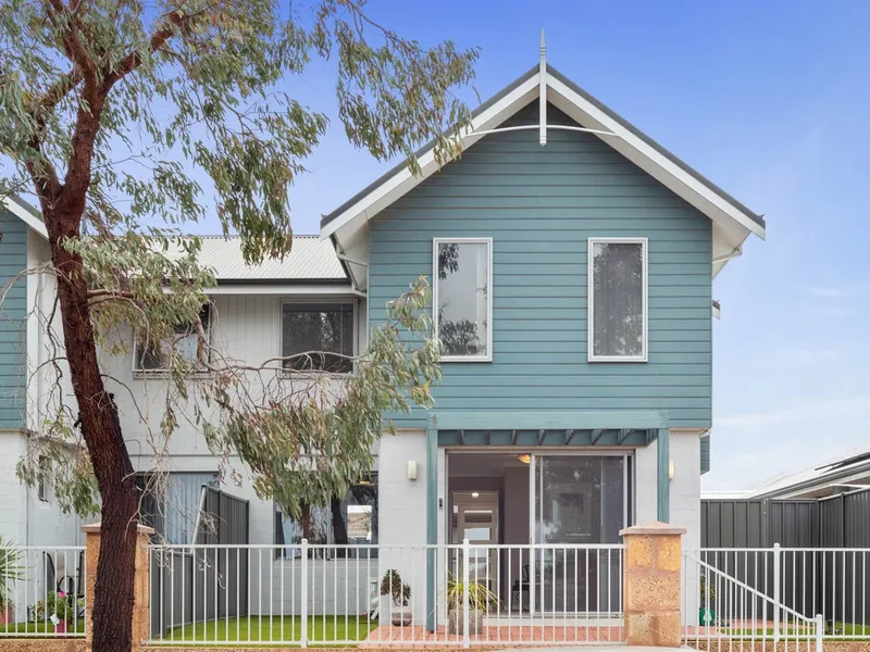 Rare Banksia Grove town house offering easy-care living