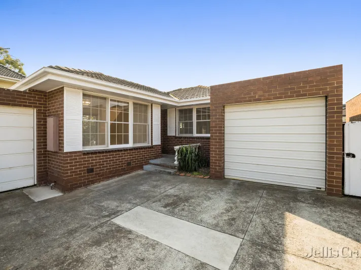 PERFECTLY POSITIONED MCKINNON HOME