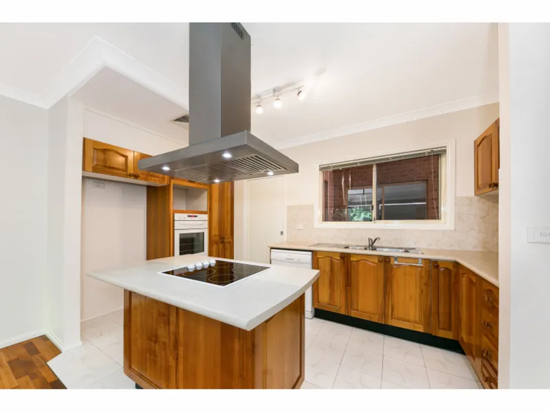 Immaculately Presented Townhouse!!!