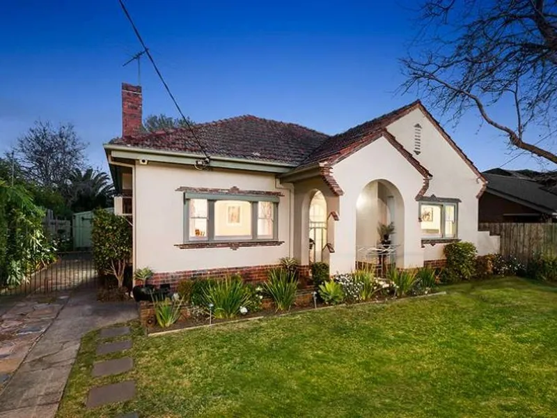 Art deco home in Mckinnon Secondary zone