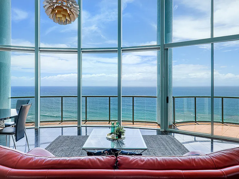 Dual Level Beachfront Penthouse Offering Sheer Extravagance