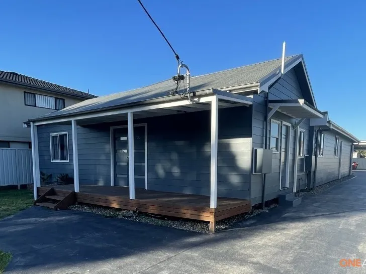 Brand new home with option for 2 bedrooms with a HUGE living area, or 3 Bedrooms with an open plan living area.