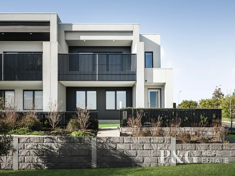 Double Storey Modern Elegance in a Prime Location!