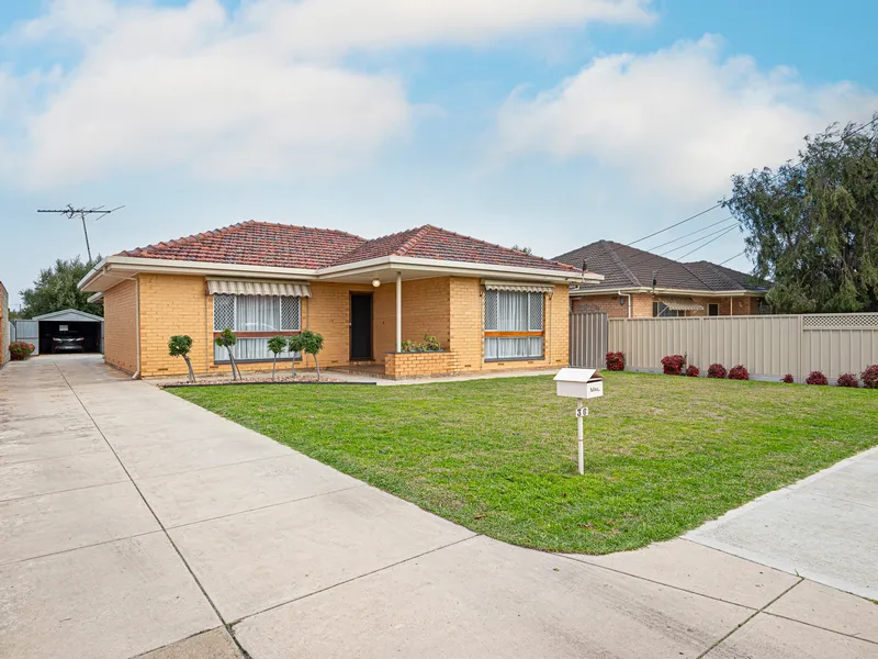 Family home on large flat block!