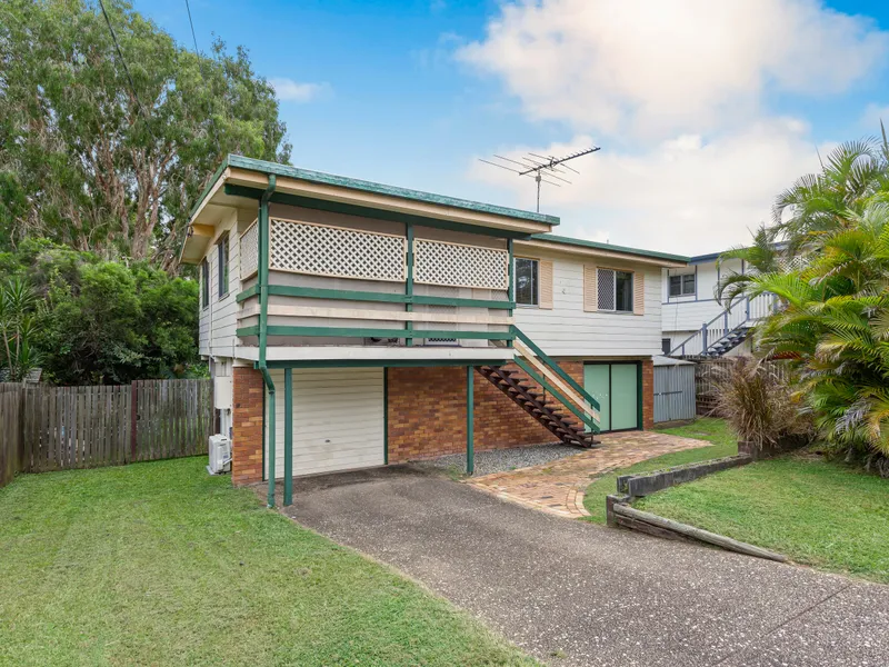 Tidy and Versatile -3 Bedroom Highset Home !