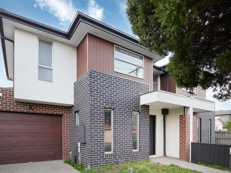 Reservoir townhouse