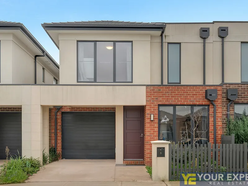 Enjoy modern lifestyle at a convenient & quiet location