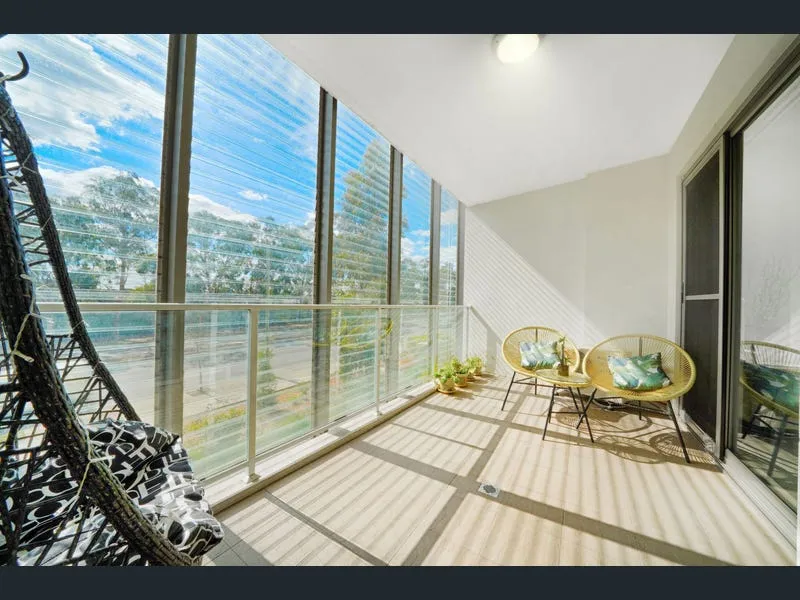 Renovated North facing Apartment with a Picturesque View