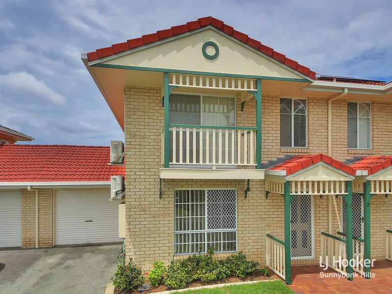 DOUBLE STOREY TOWNHOUSE IN SUPREME LOCATION