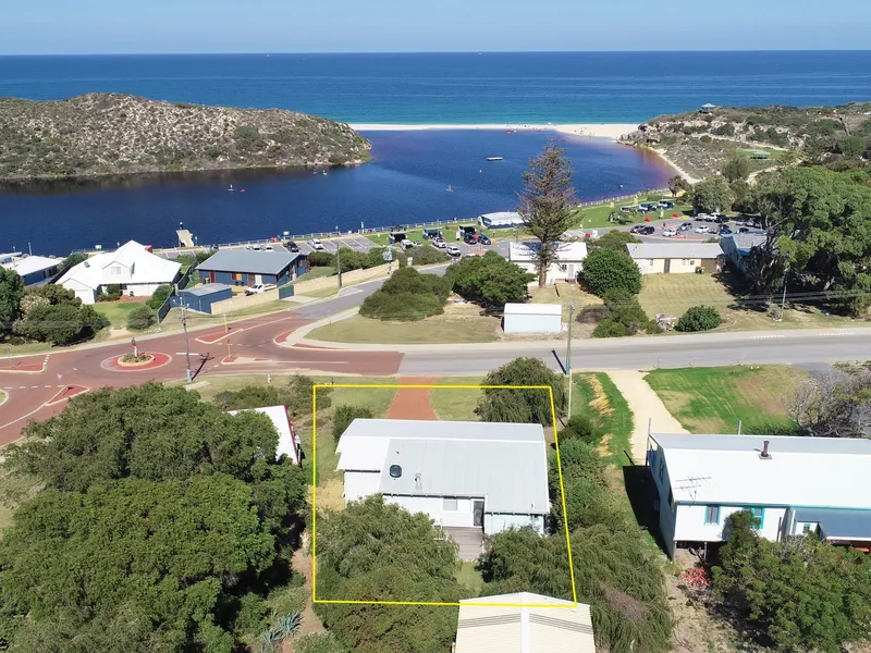RARE FIND - RIVER AND OCEAN VIEWS