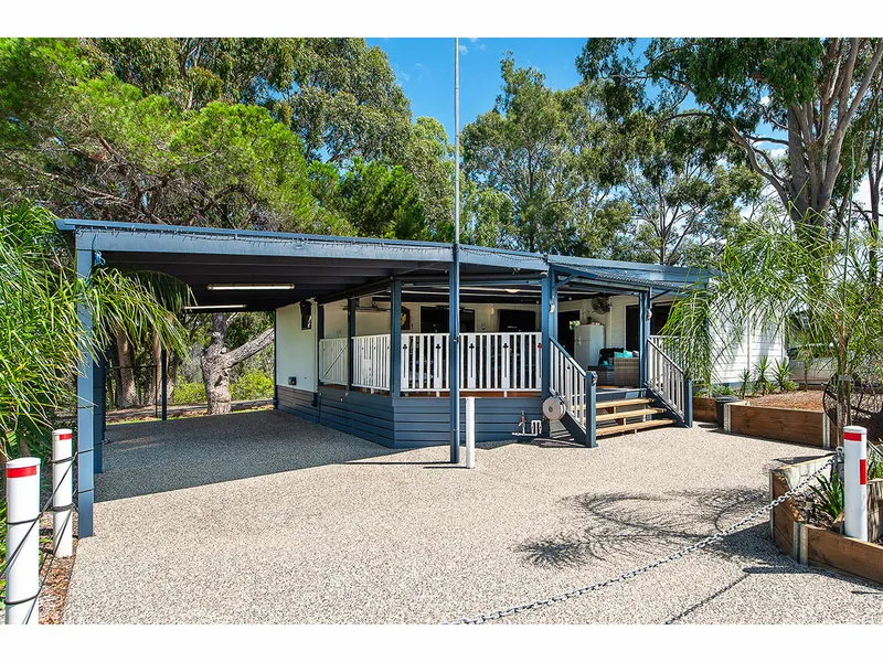 LAKE HUME VILLAGE - YOUR HEAVENLY HOLIDAY HOME