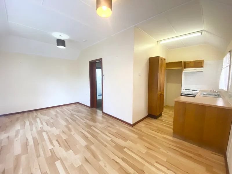 One Bedroom Unit walking distance to Shoal Bay!
