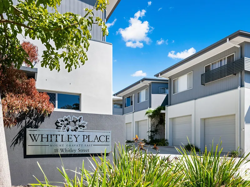 Easy-care yet luxurious living in a central location