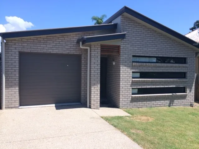 Easy Living !!! Pets considered