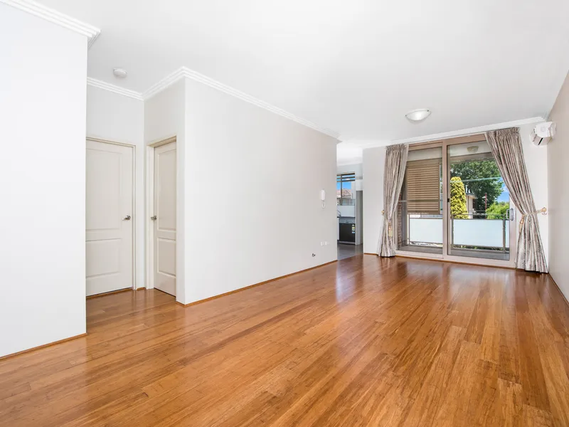 Convenience & Comfortable Living next to Burwood Park