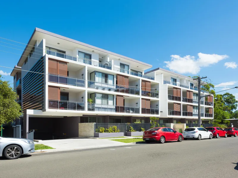 Prime Location  - One Bedroom Unit + Study