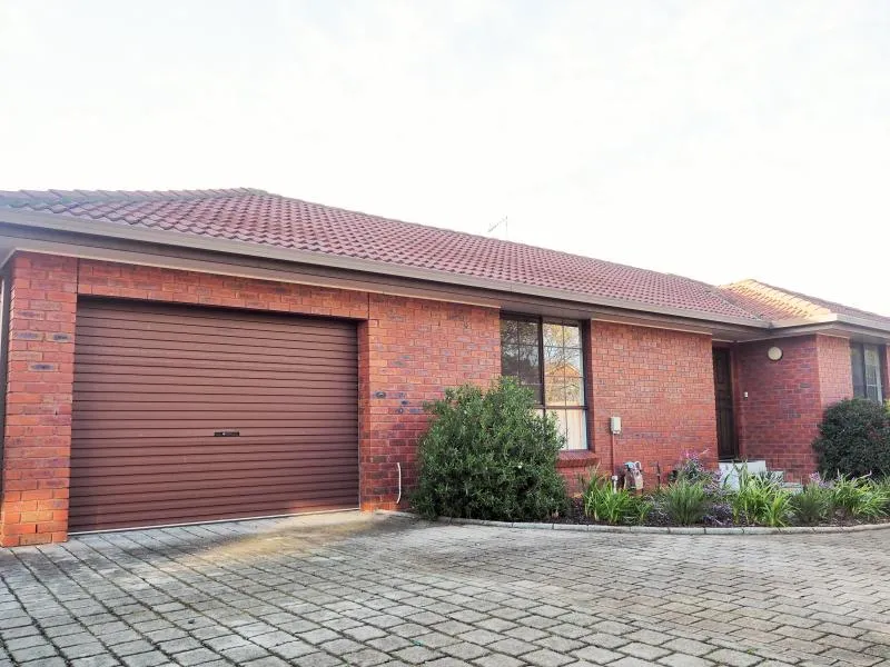 FULLY FRUNISHED UNIT IN PRIME LOCATION