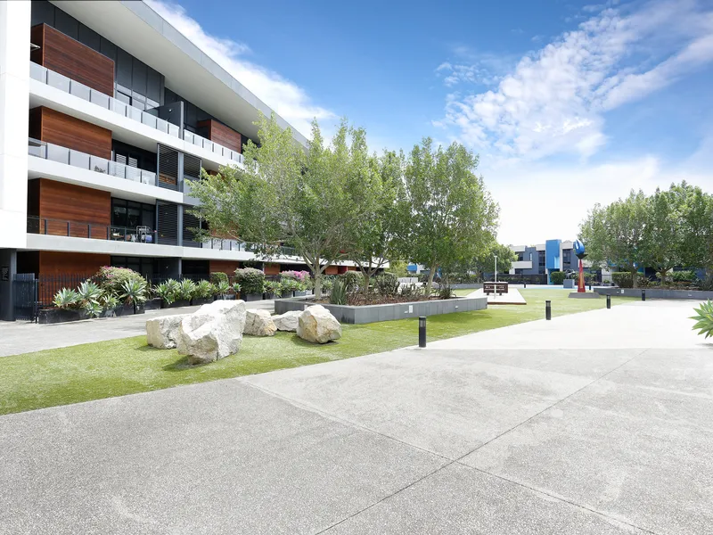 Two bedroom apartment, unit, townhouse & warehouse