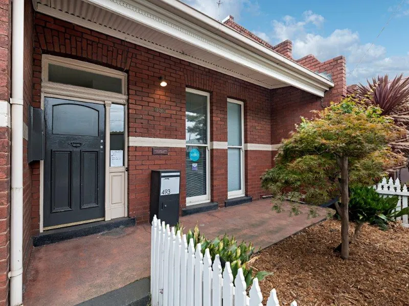 Classic Edwardian with Upside