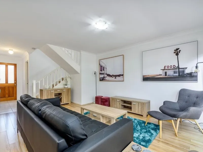 Labrador offers so much more - Fully Furnished Townhouse