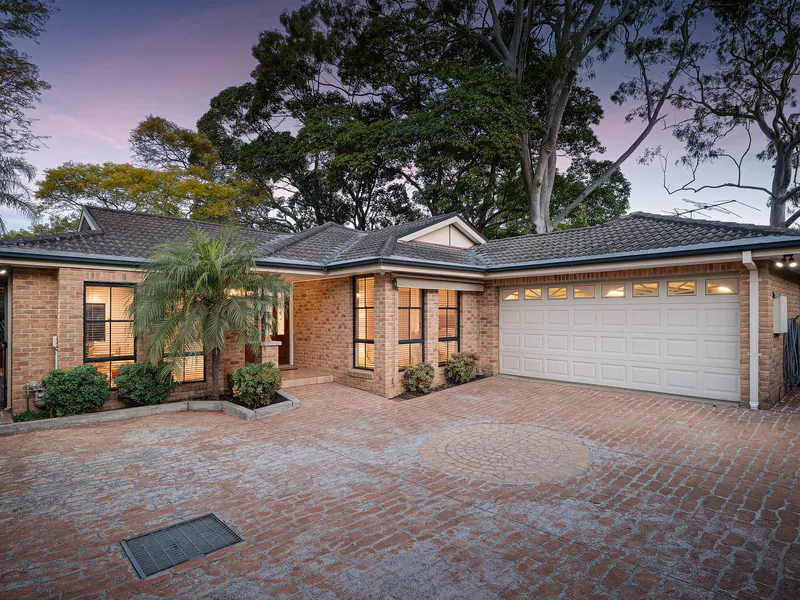 Freestanding single level home in sought-after locale