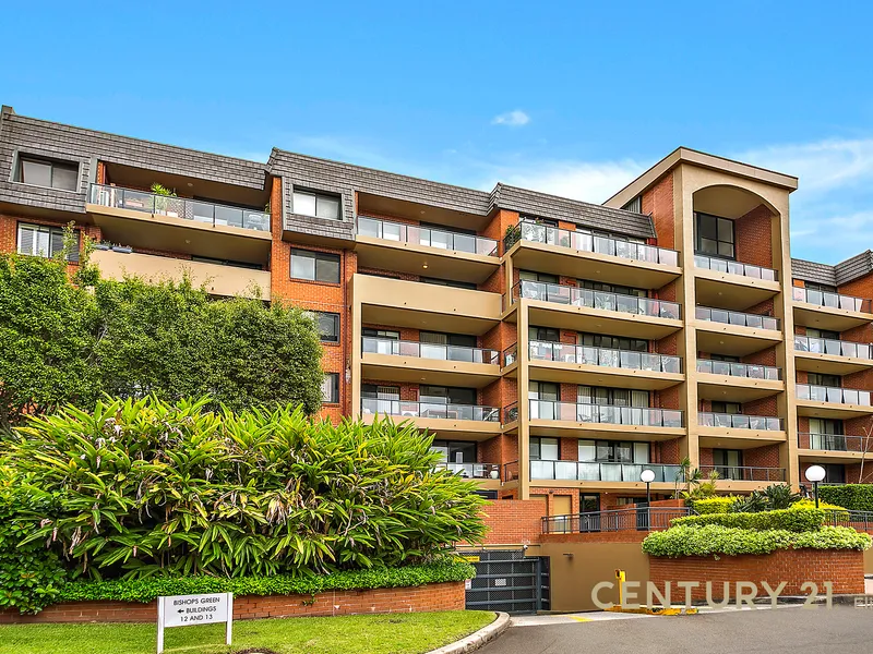 Modern One Bedroom Apartment with Study & Registered Car Space In Sydney Park Village