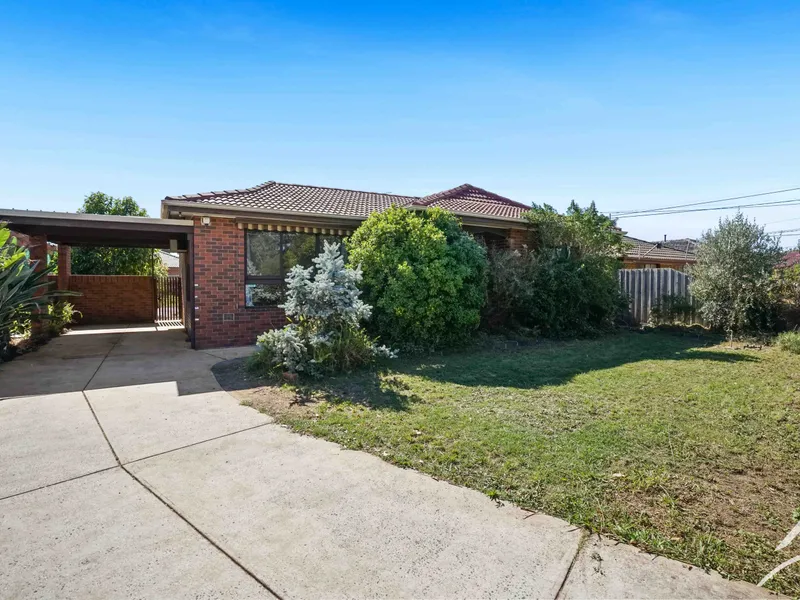 Four bedroom house near to Werribee train station!