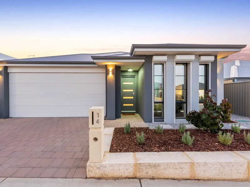 ALL THE MOD CONS - SOLAR PANELS, WATER FILTERS, WINDOW SHUTTERS!