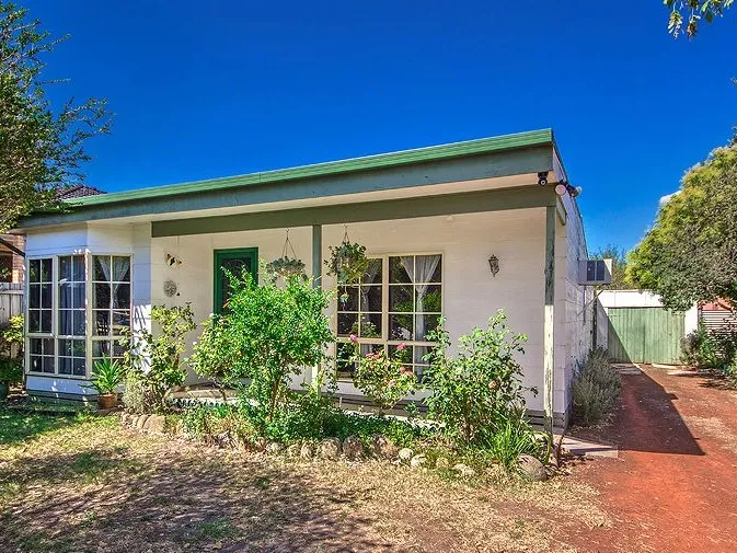 Traditional home in the heart of St Albans