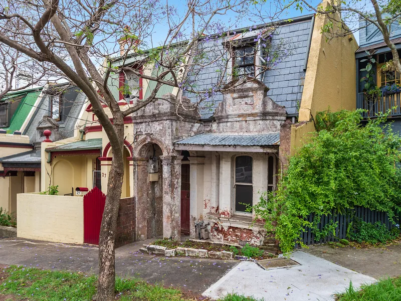 Superb blank canvas in sought-after location