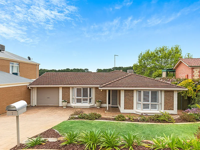 Family living in the prestigious Oaks Estate