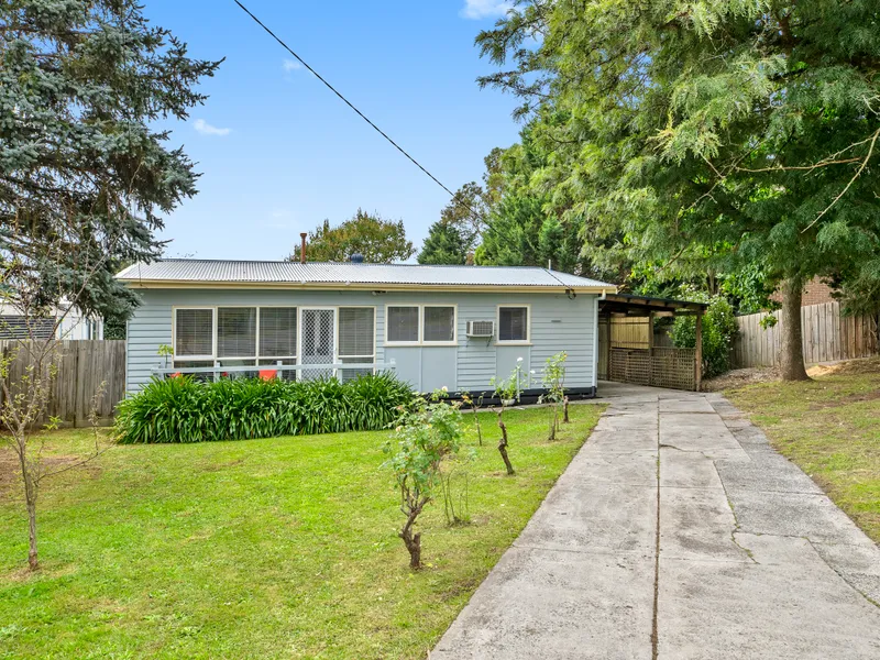 Character family weatherboard home on large land holding